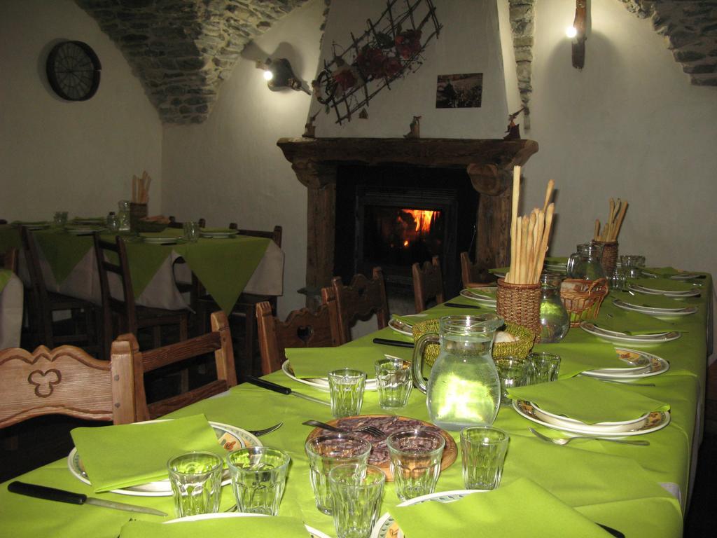 Agriturismo Barba Gust Cesana Torinese Eksteriør bilde
